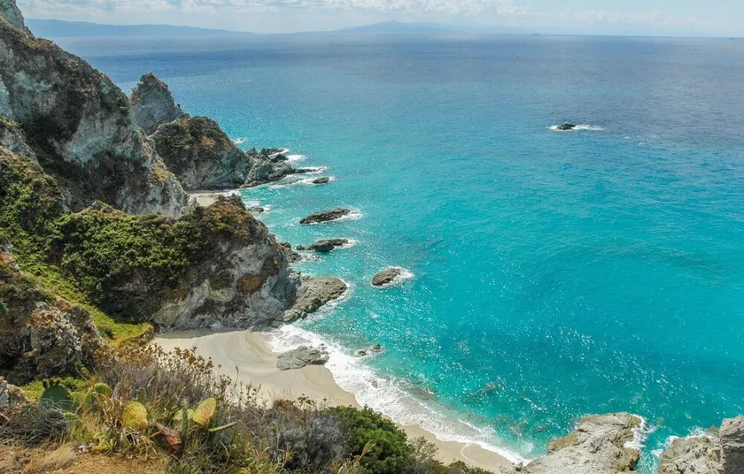 Amazing Home in Polistena With 3 Bedrooms and Wifi - Image 1