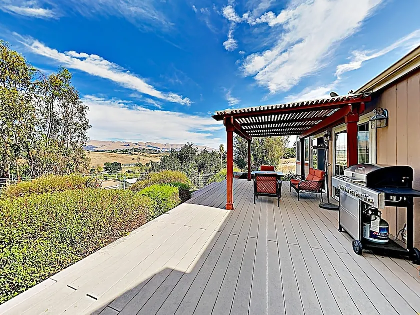 West Haven Farm, 3br W/ Mtn Views 3 Bedroom Home - Image 1