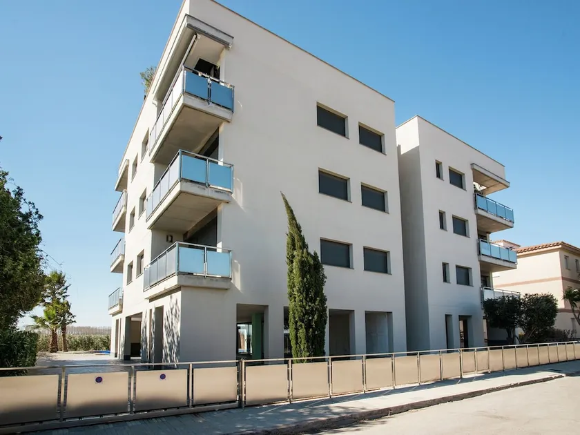Wonderful Apartment in St Pere Pescador with Communal Pool - Image 1