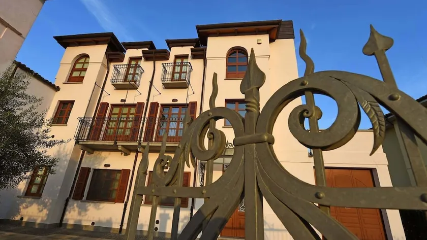 La Maison Du Soleil - Image 1