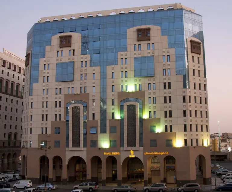 Elaf Al Bustan Hotel - Image 1