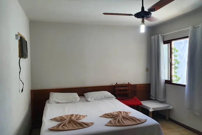 Hotel Loretis by OYO Rooms - Image 1