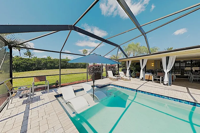Tequila Canal - 3 Br Home - Image 1