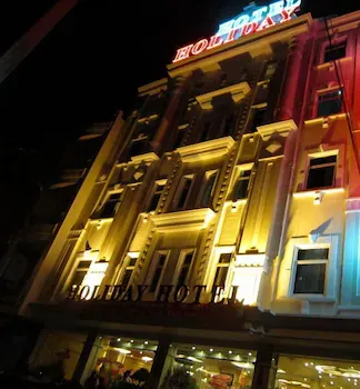Holiday Hotel - Image 1