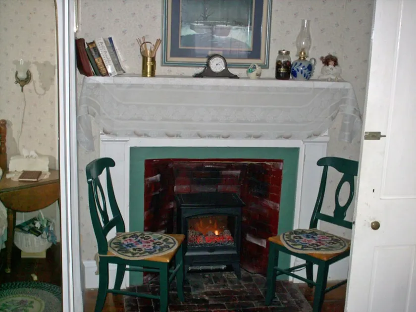 Nichols Guest House B & B - Image 1