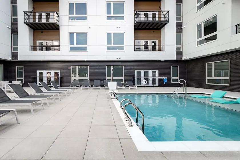 98 Walkscore Downtown Condos by Barsala - Image 1