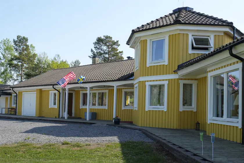 Skönero Bed and Breakfast - Image 1
