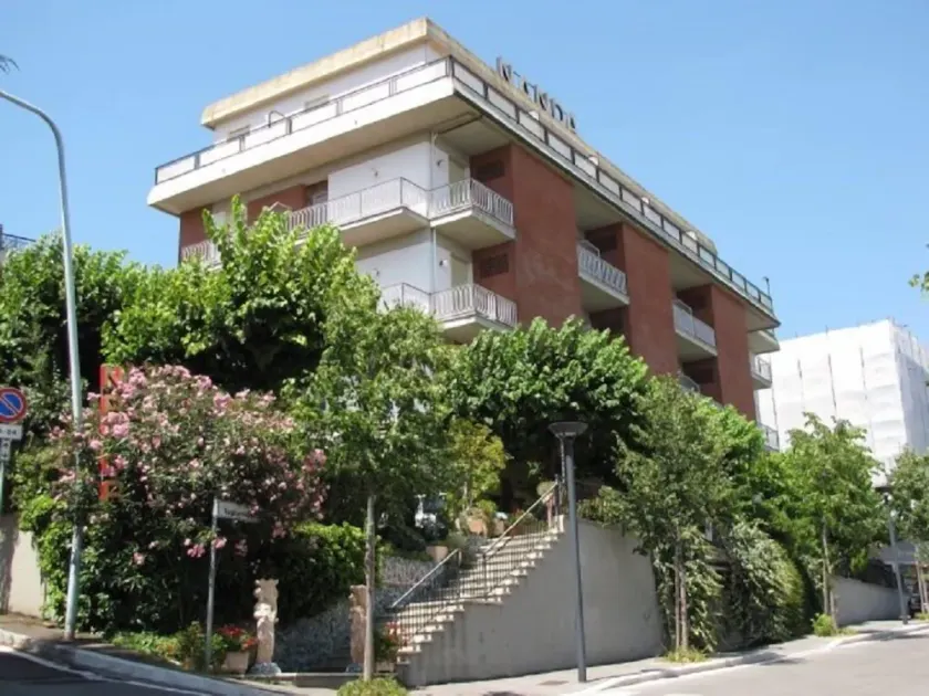 Hotel Nanda - Image 1