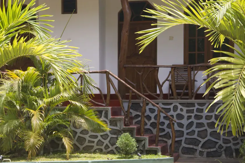 Thuruliya Lodge - Image 1