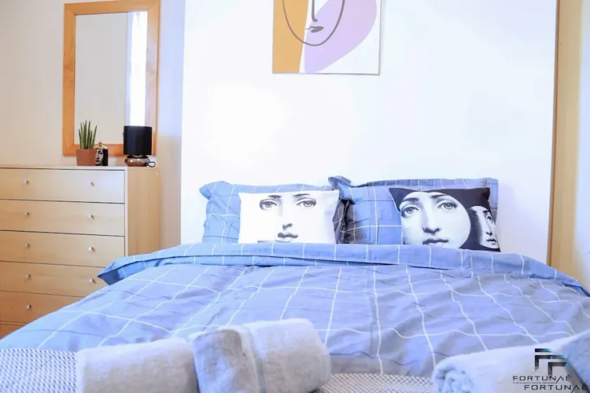 Beautiful 5-bed House Roker Beach - Image 1
