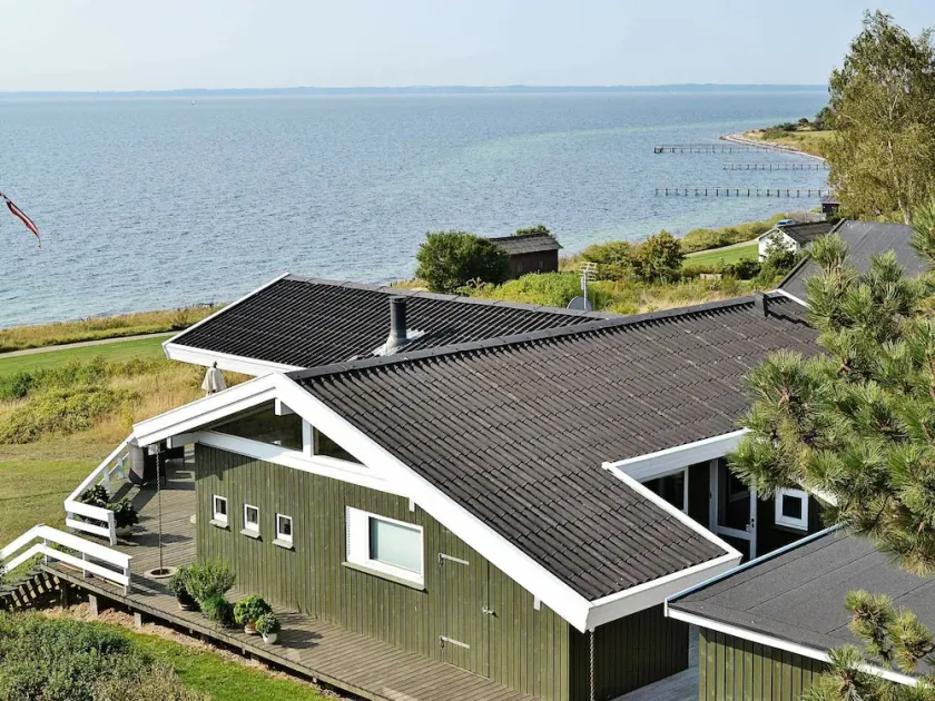 Gorgeous Seaside Holiday Home in Faaborg - Image 1