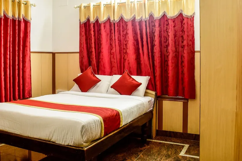 OYO 3664 Hotel Shivaal's Residency - Image 1