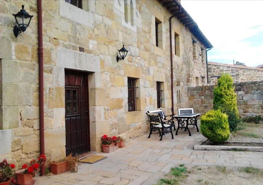 Studio in Menaza, With Furnished Terrace and Wifi - Image 1