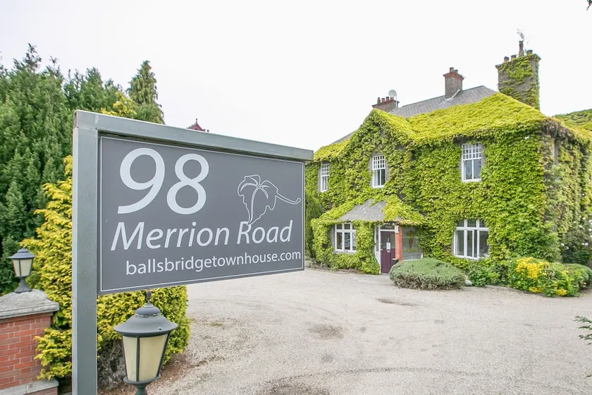 Merrion Road - Ballsbridge Townhouse - Image 1