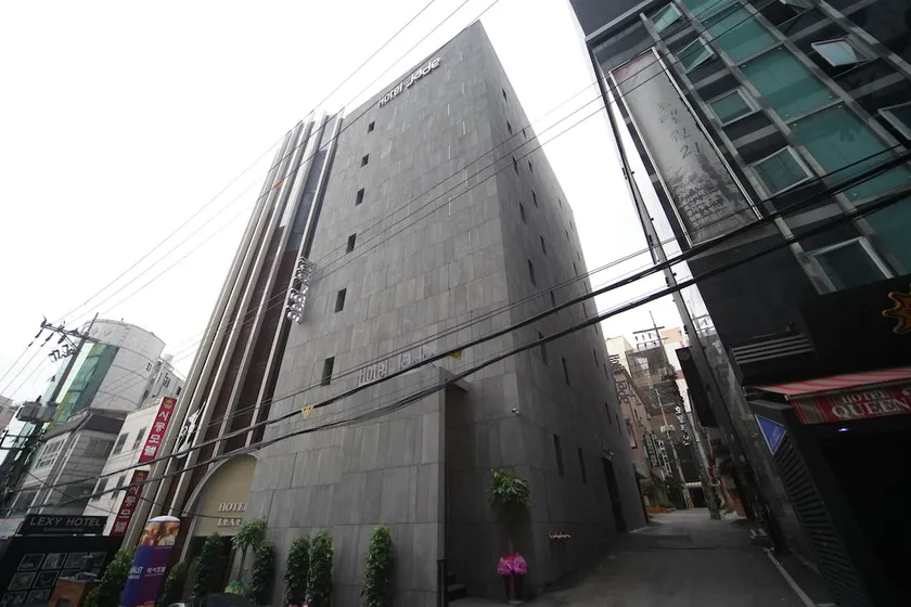 Sinchon Jade - Image 1