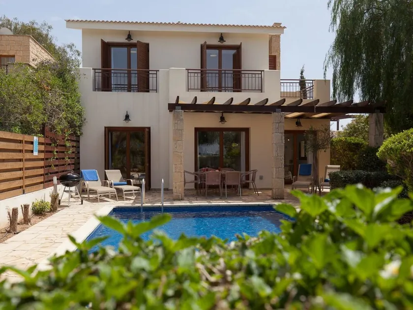 Junior Villa Private Pool Kouklia - Image 1