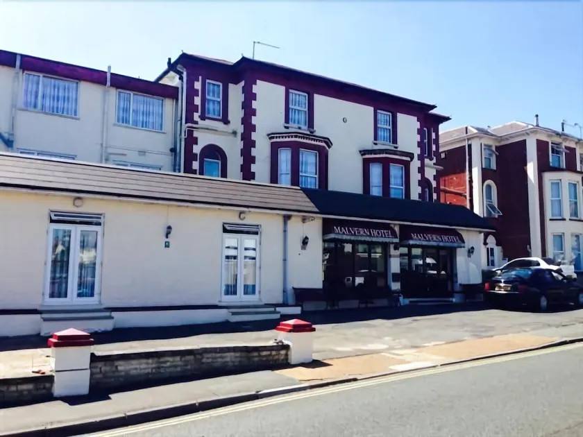 Malvern Hotel - Image 1