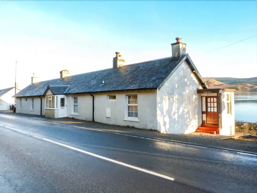 Shore Cottage - Image 1
