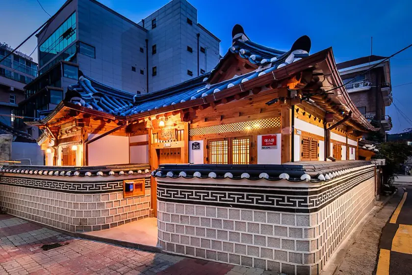 Ihwa Hanok - Image 1
