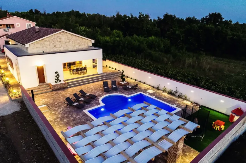 Villa Mary with pool and Sauna - Image 1