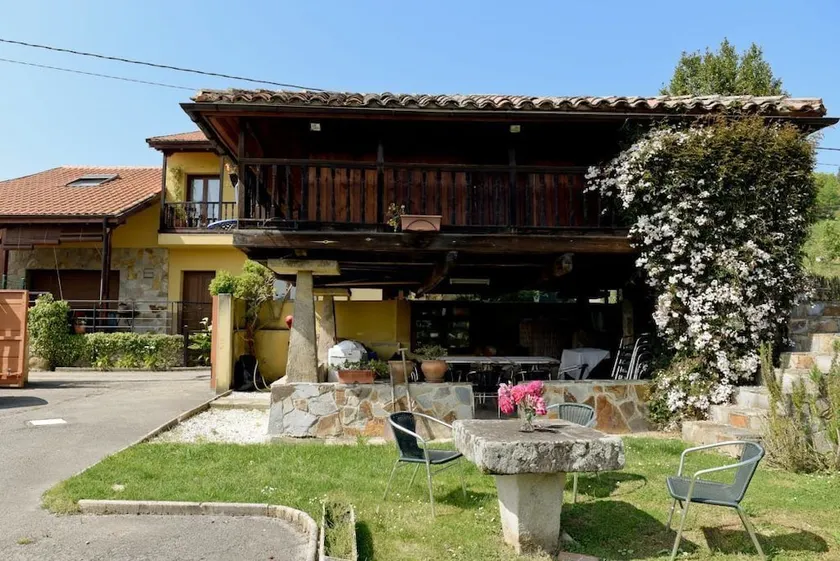 El Rincon De Lucinda - Image 1