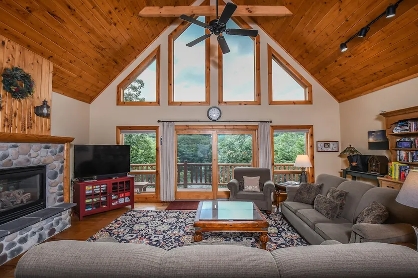 Mountain Perch House - Image 1