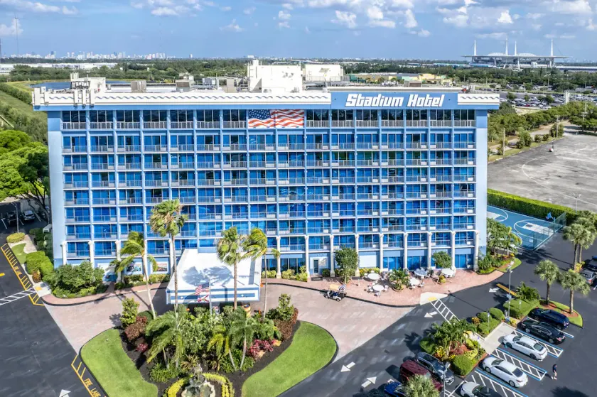 Stadium Hotel - Image 1