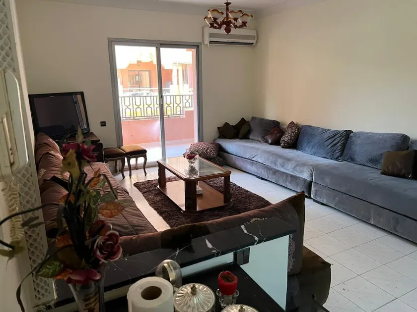 Remarkable 1-bed Apartment in Marrackesh - Image 1