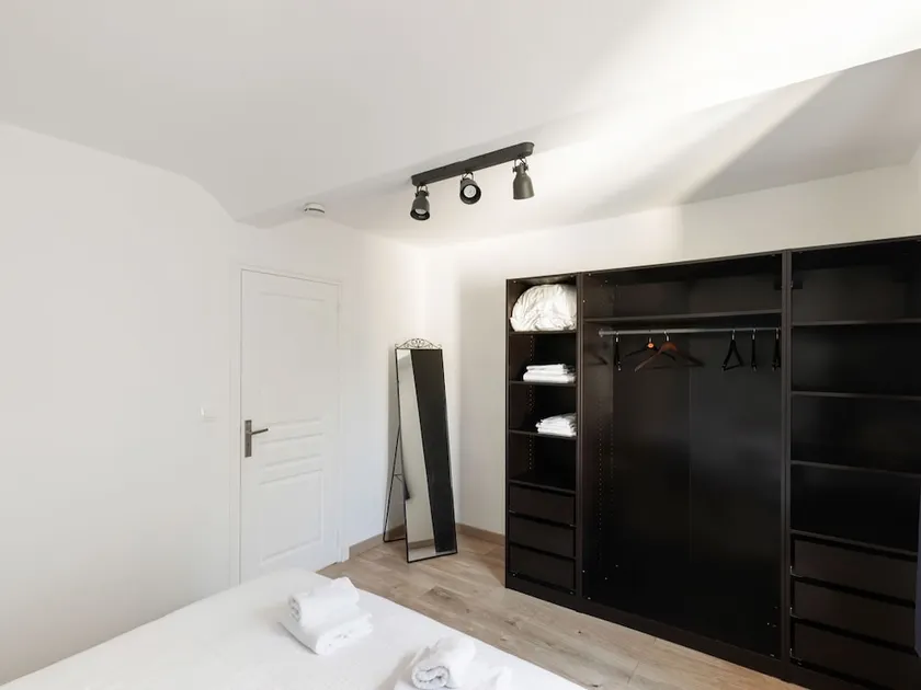 Cozy Holiday Home in Port-en-bessin-huppain With Heating Facility - Image 1