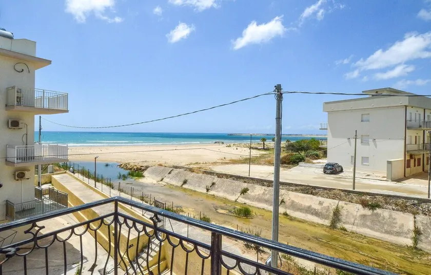 Casa Azzurra - Image 1