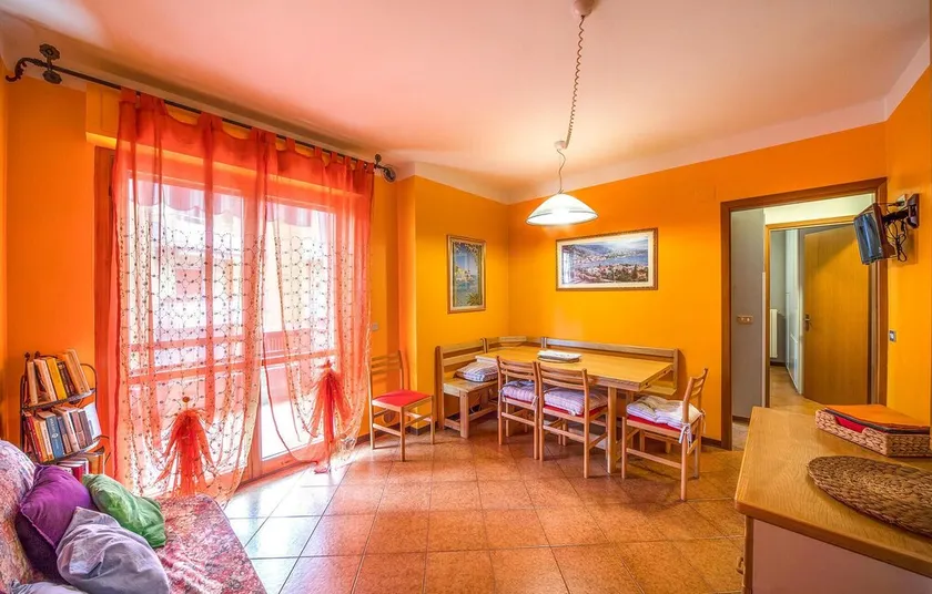 Stunning Apartment in Grottammare With 2 Bedrooms and Wifi - Image 1