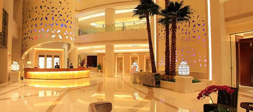 Grand Rezen Hotel New City Garden Suzhou - Image 1
