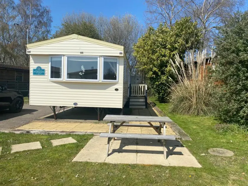Stunning 8-berth Caravan in Tattershall Lakes - Image 1
