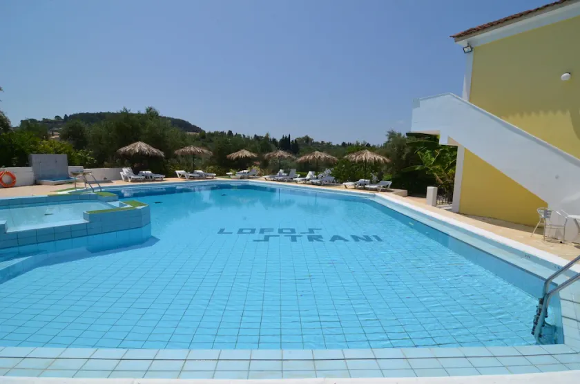 Lofos Strani Hotel - Image 1