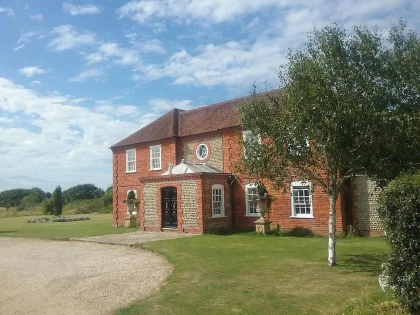 Landseer House - Image 1