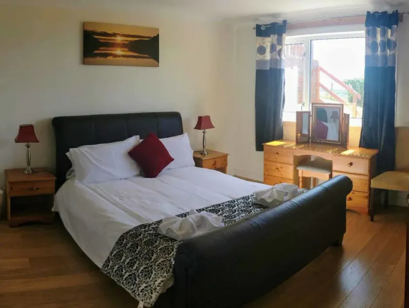 Loch Roag Guest House - Image 1