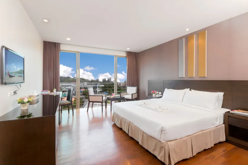 G-1 Apartment - Image 1