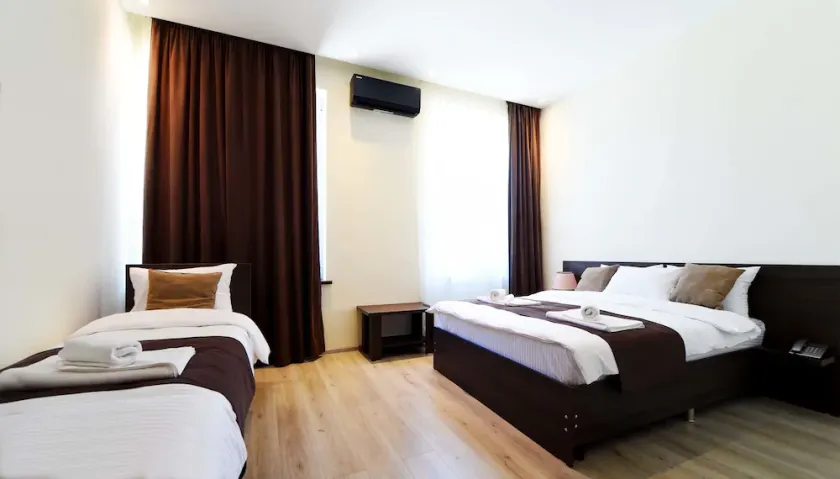 GSG Hotel - Image 1