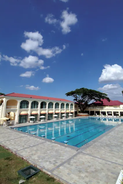 Fontana Hot Spring Leisure Parks - Image 1