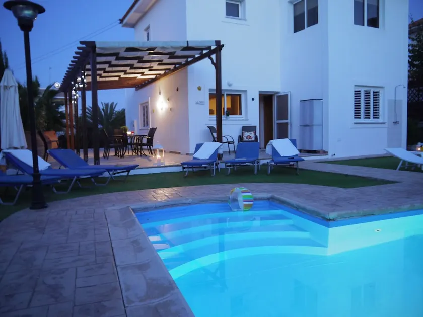 Themis Villa - Image 1