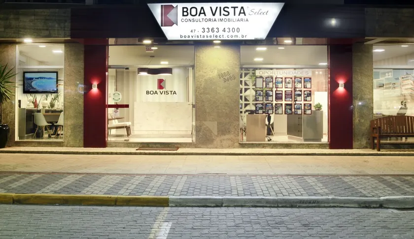 Aluguel Apartamento 3 quartos sendo 1 suíte em Bombinhas - Image 1
