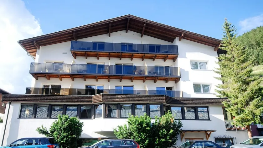 Abenteuerhotel Astoria - Image 1