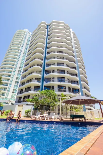 Carrington Court - Image 1
