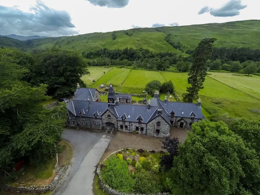 Braemore Square Country House - Image 1