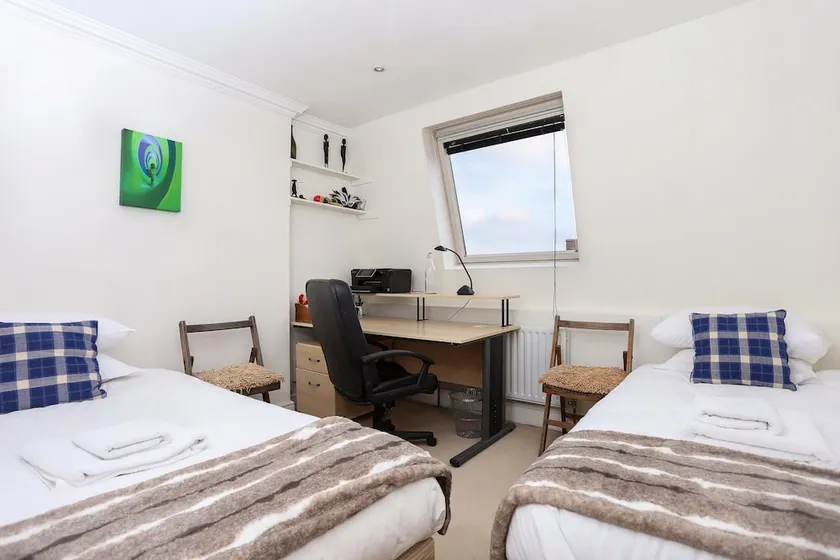 2 Bedroom Flat in Fulham - Image 1