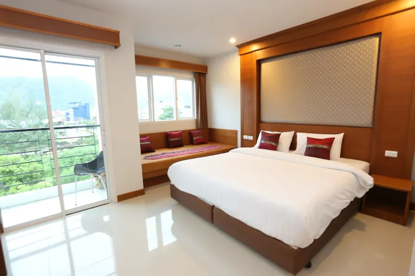 Rojjana Residence - Image 1