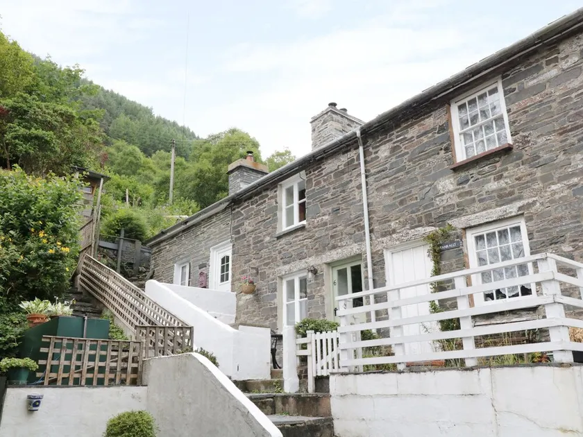 Tanrallt, Machynlleth - Image 1