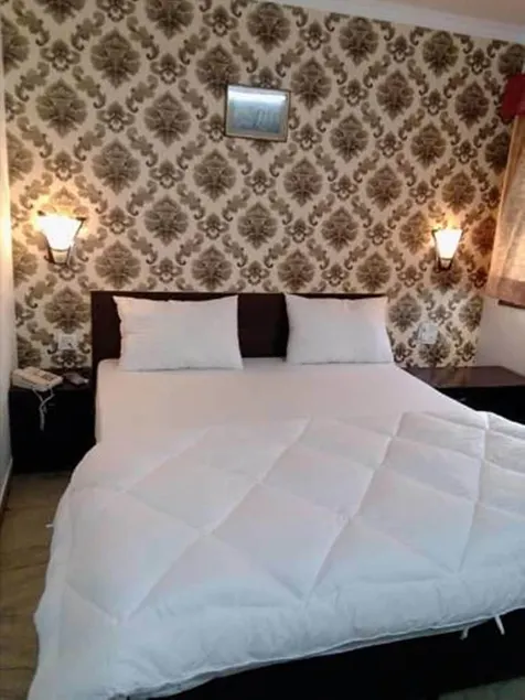 Hotel Navneet Grand - Image 1