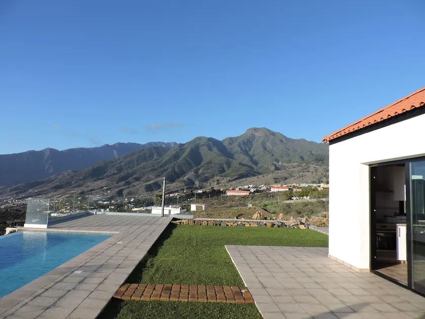 Villa Los Cantiles - Image 1