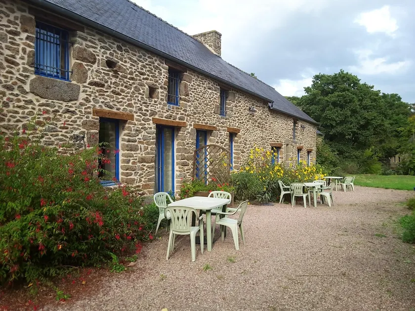 Mansion With 2 Bedrooms in Miniac-morvan, With Wifi - 7 km From the Beach - Image 1